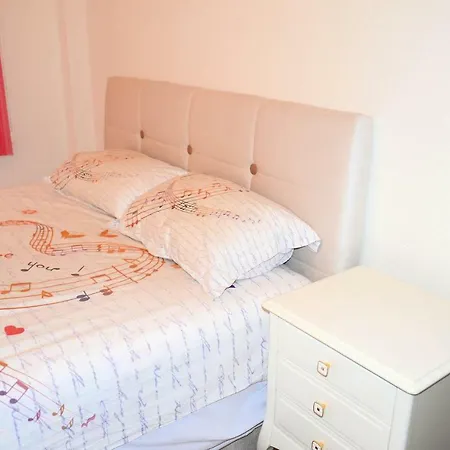 Luxury 2 Bedroom's In Apartamento
